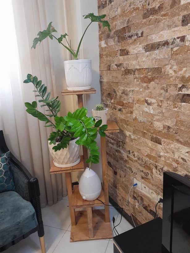استند گل ایستاده چوبی مدرن آقای نجار