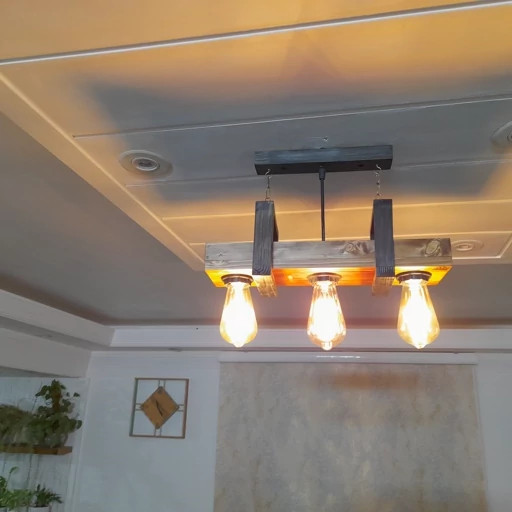 لوستر چوبی آقاینجار سه سرپیچ