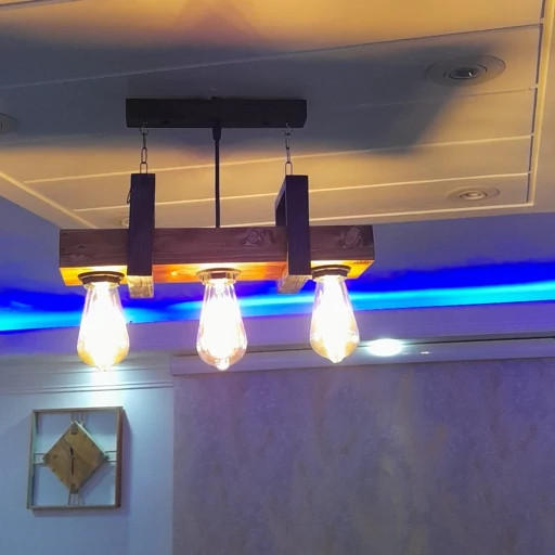لوستر چوبی آقاینجار سه سرپیچ