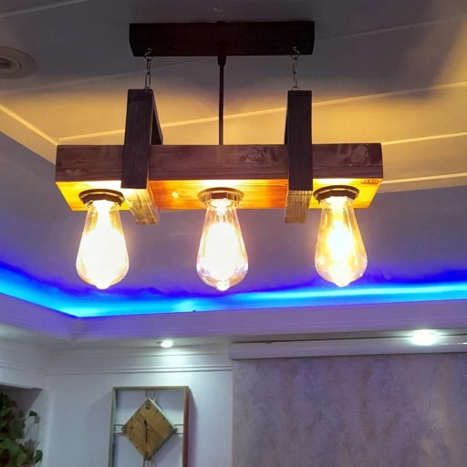 لوستر چوبی آقاینجار سه سرپیچ