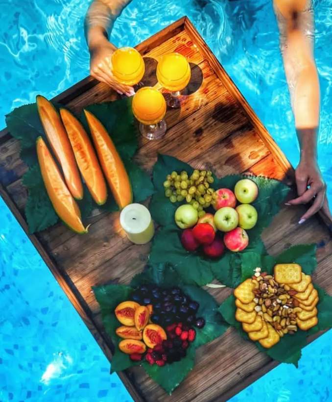سینی شناور مزه استخری آقای نجار