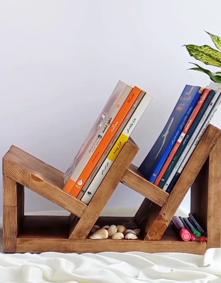 استند رومیزی کتاب آقای نجار