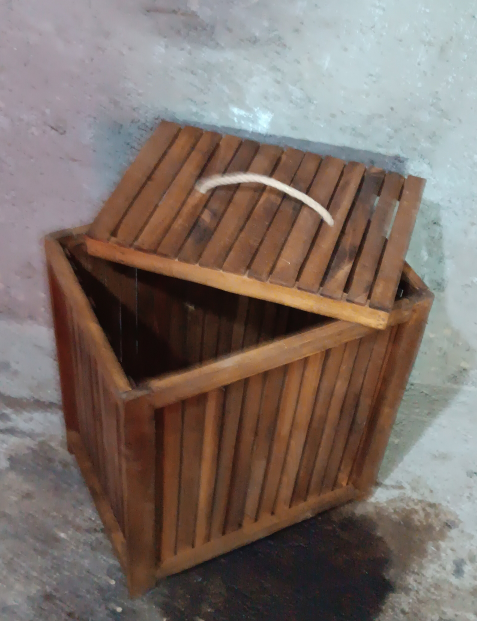 باکس چوبی لباس رخت چرک آقای نجار