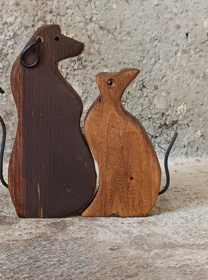 مجسمه چوبی آقاینجار