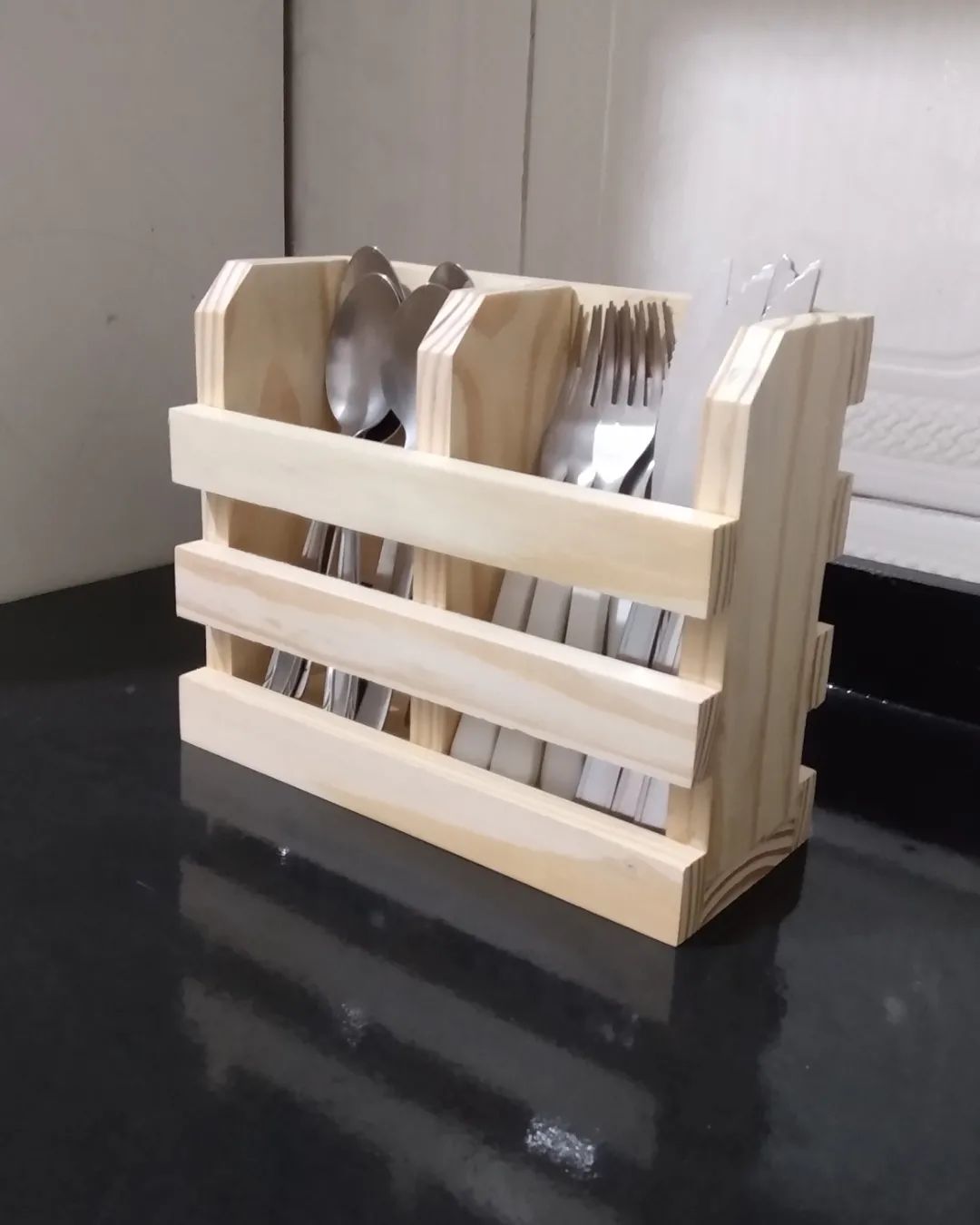 جا قاشقی آقای نجار