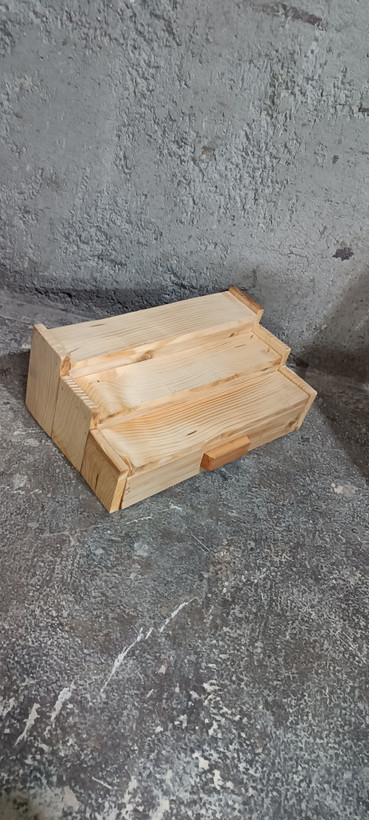 استند پاسماوری پله ای آقای نجار