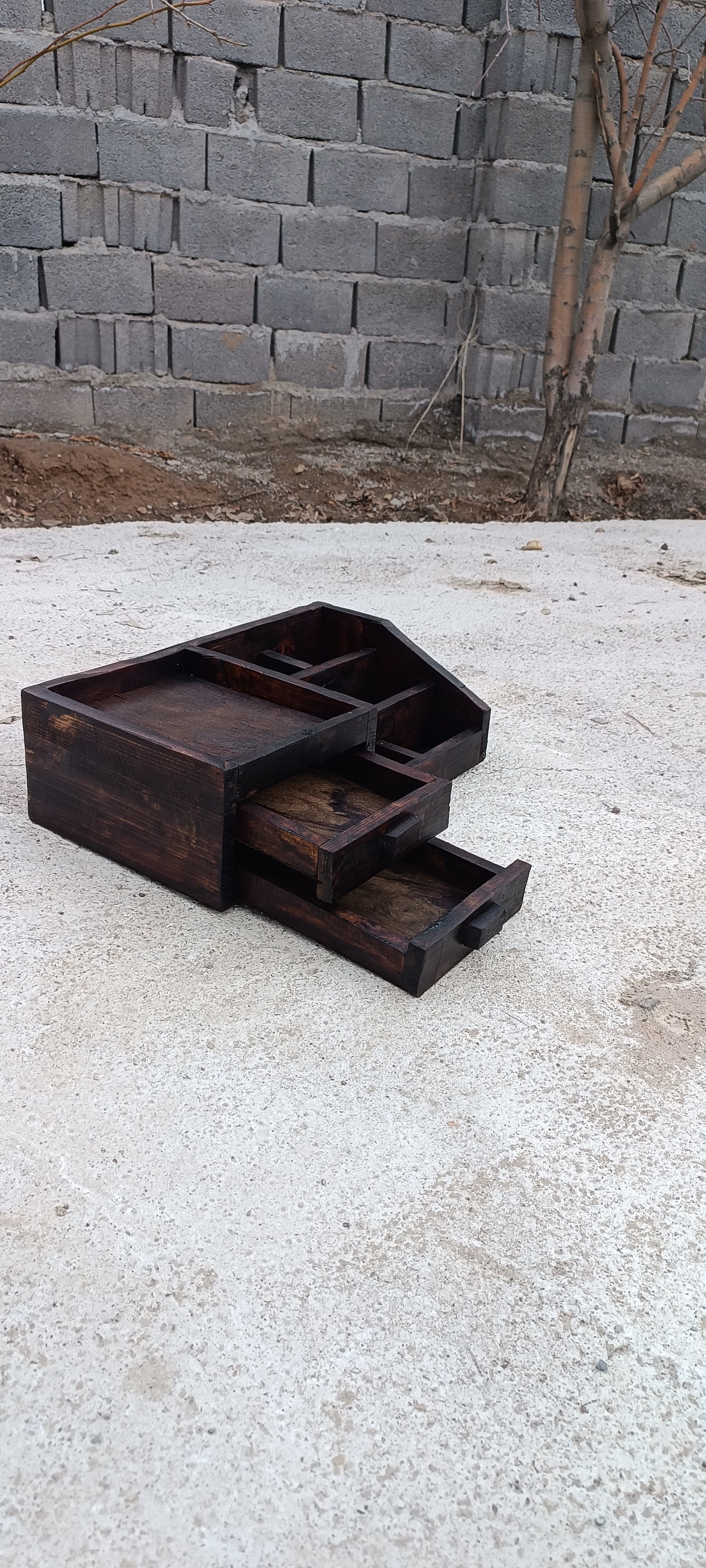 استند رومیزی نظم دهنده آقای نجار