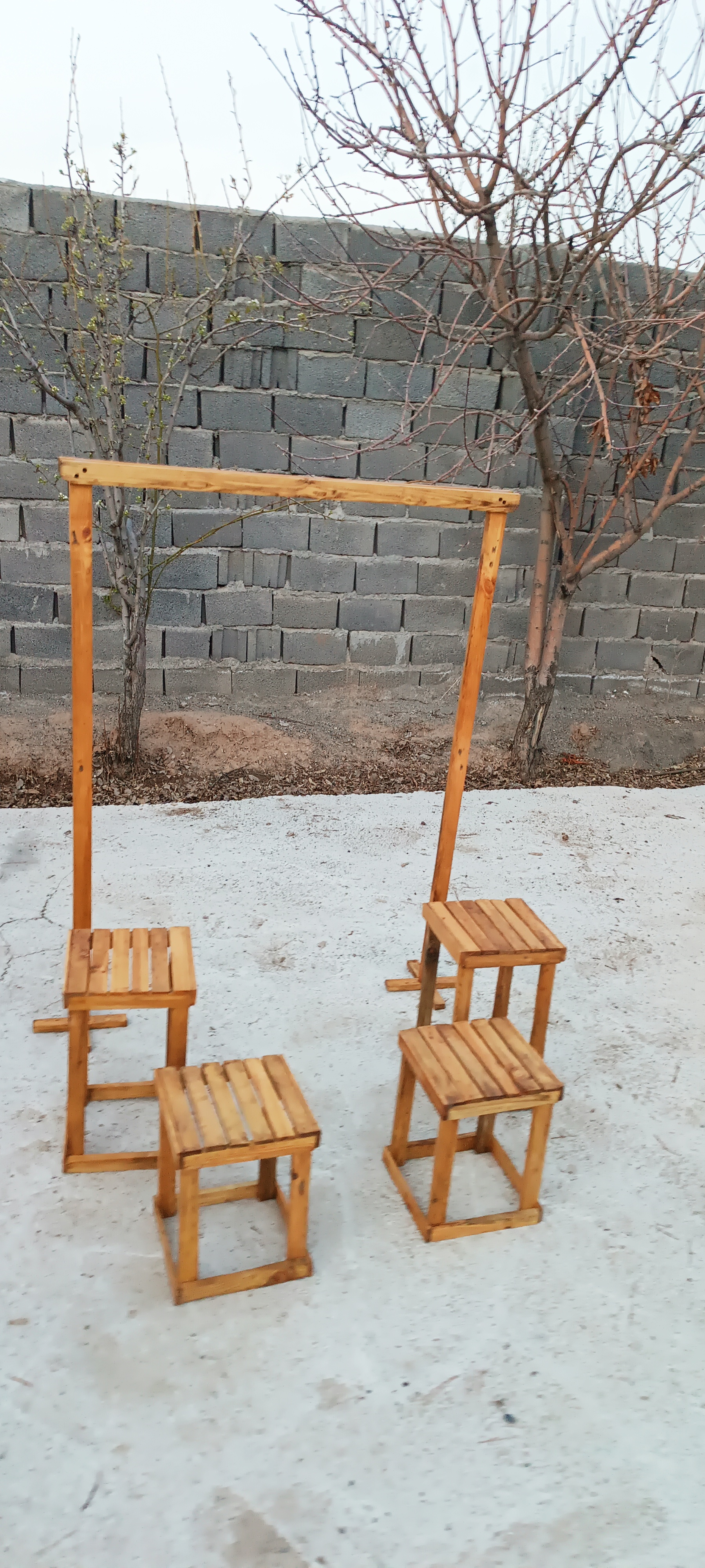 ست استند طاق و چهار پایه نگهدارنده روستیک آقای نجار