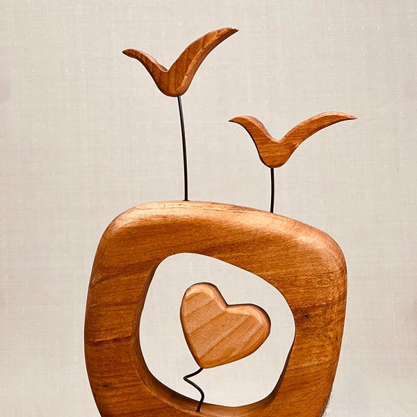 مجسمه و تندیس پرستوی عاشق آقای نجار