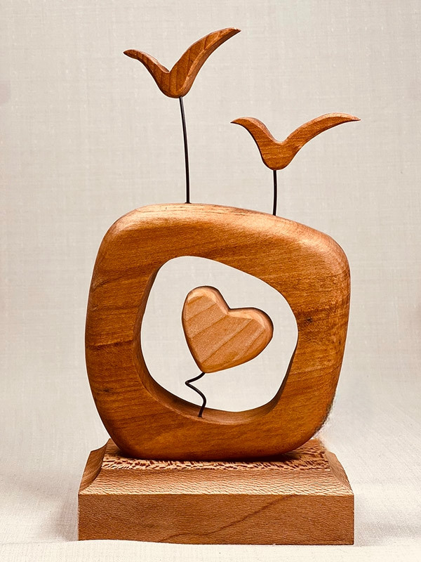 مجسمه و تندیس پرستوی عاشق آقای نجار