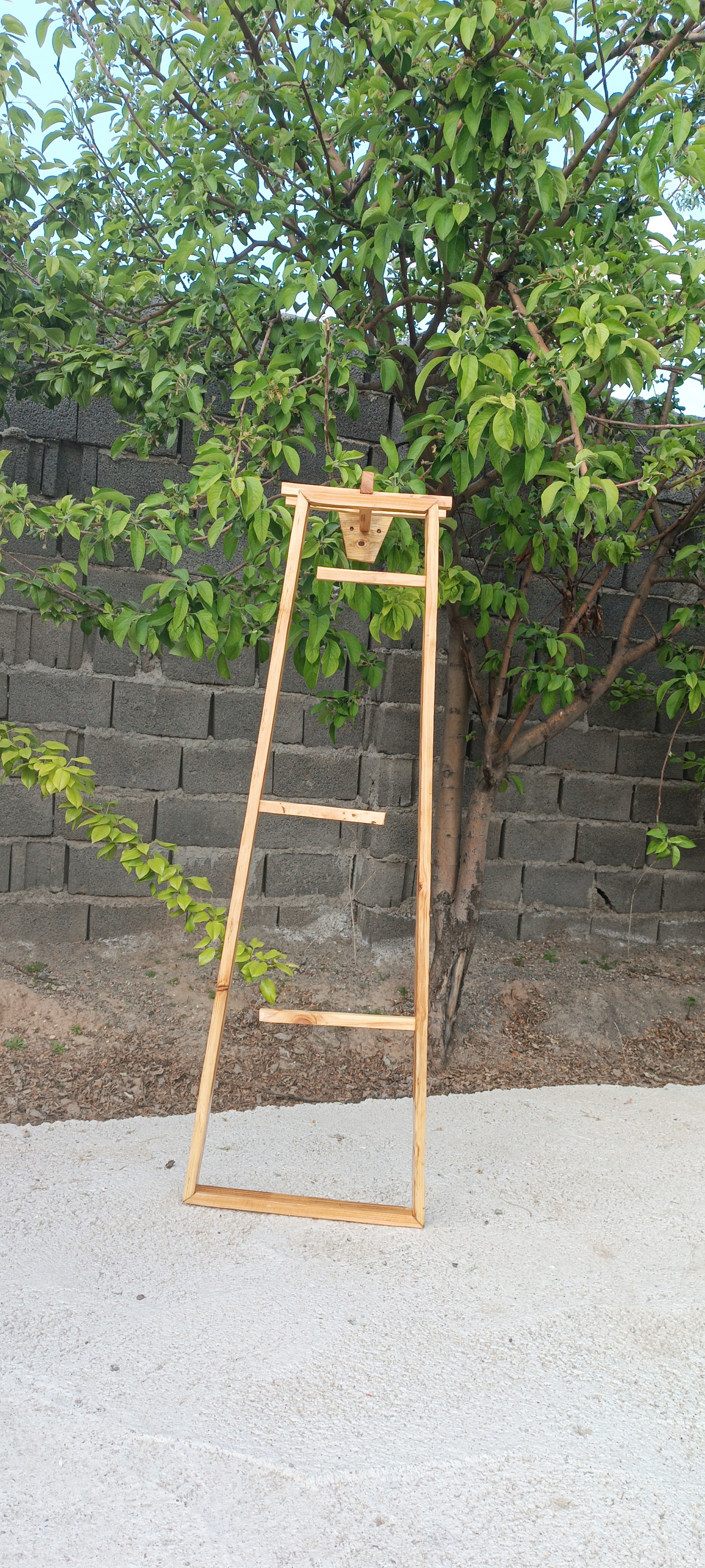 رگال دیواری لباس آقای نجار