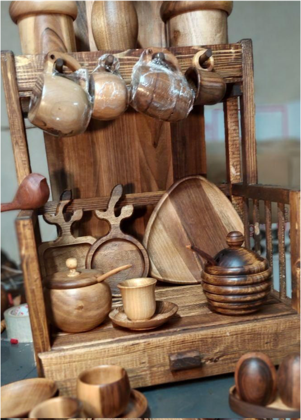 استند پاسماوری مدل نرده ای کشودار آقای نجار
