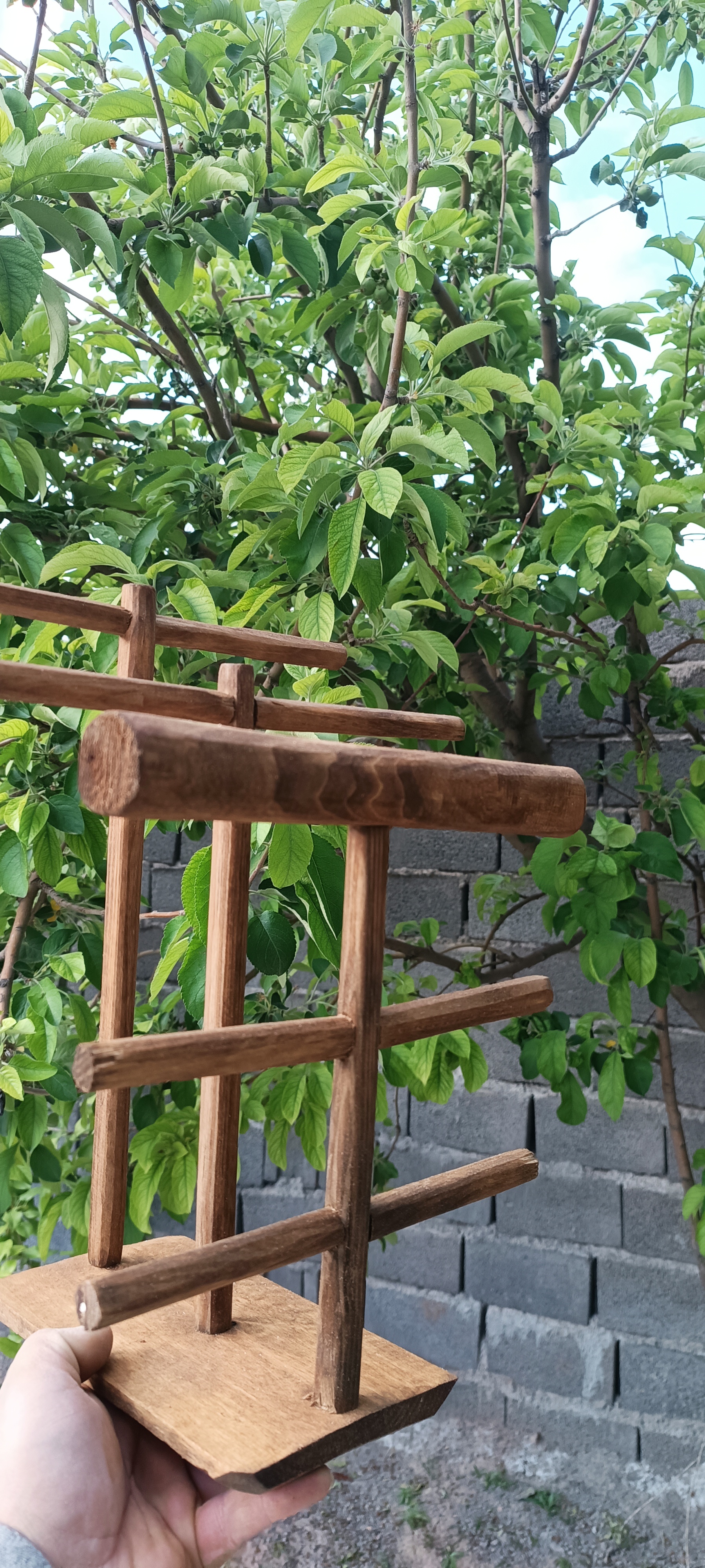 استند کامل جواهرات (دستبند،گردنبند ،حلقه) و ساعت آقای نجار