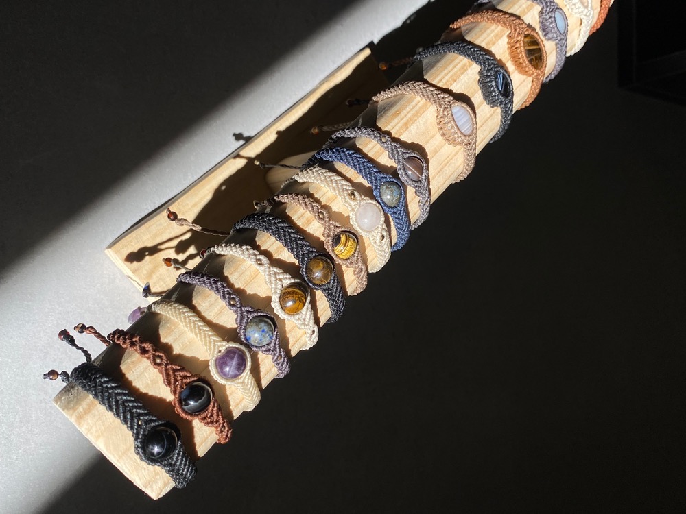 استند دستبند آقای نجار