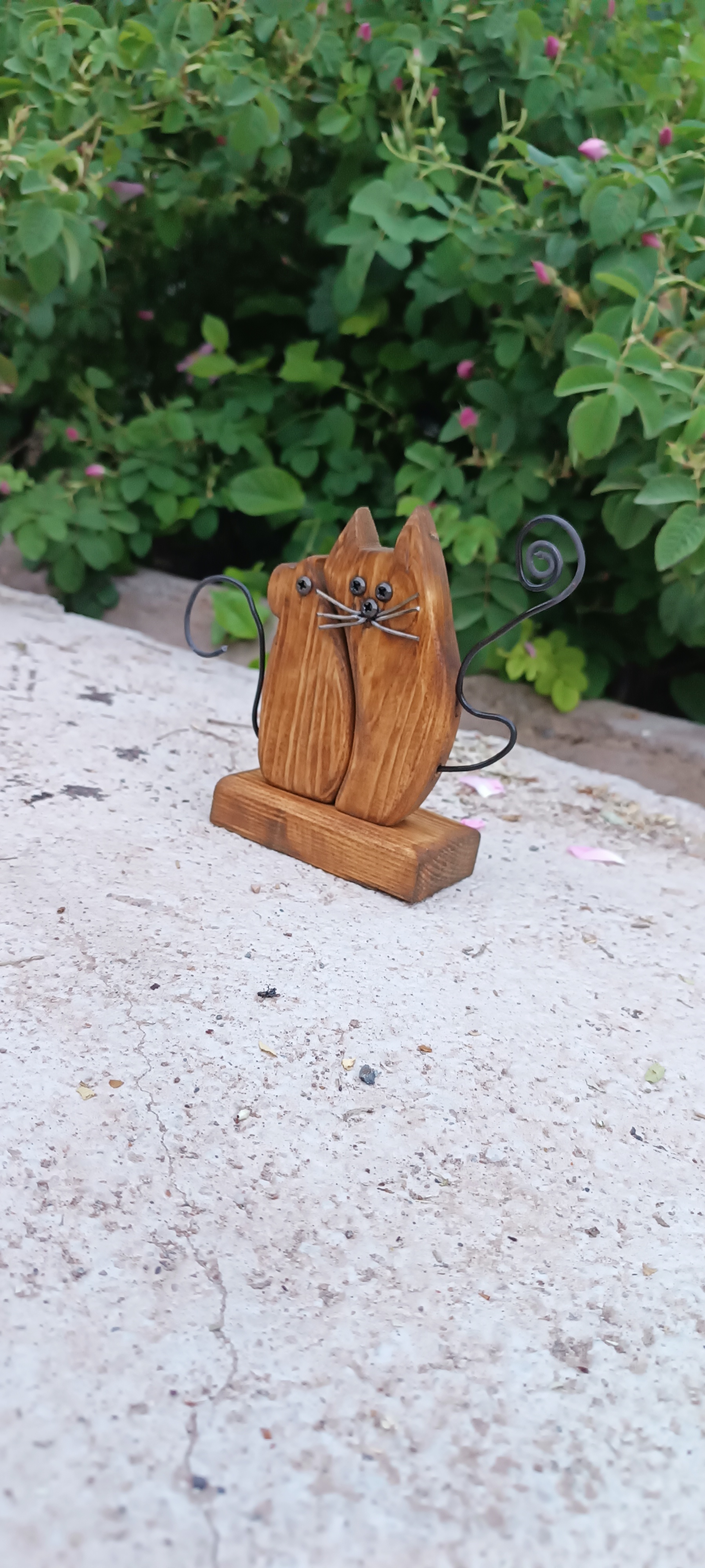 مجسمه چوبی موش و گربه آقای نجار