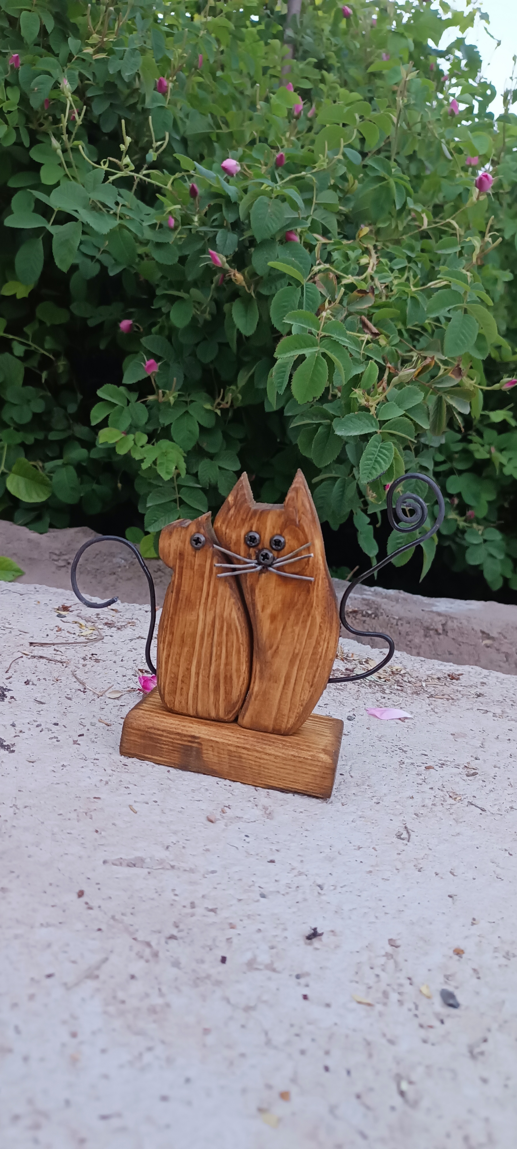 مجسمه چوبی موش و گربه آقای نجار