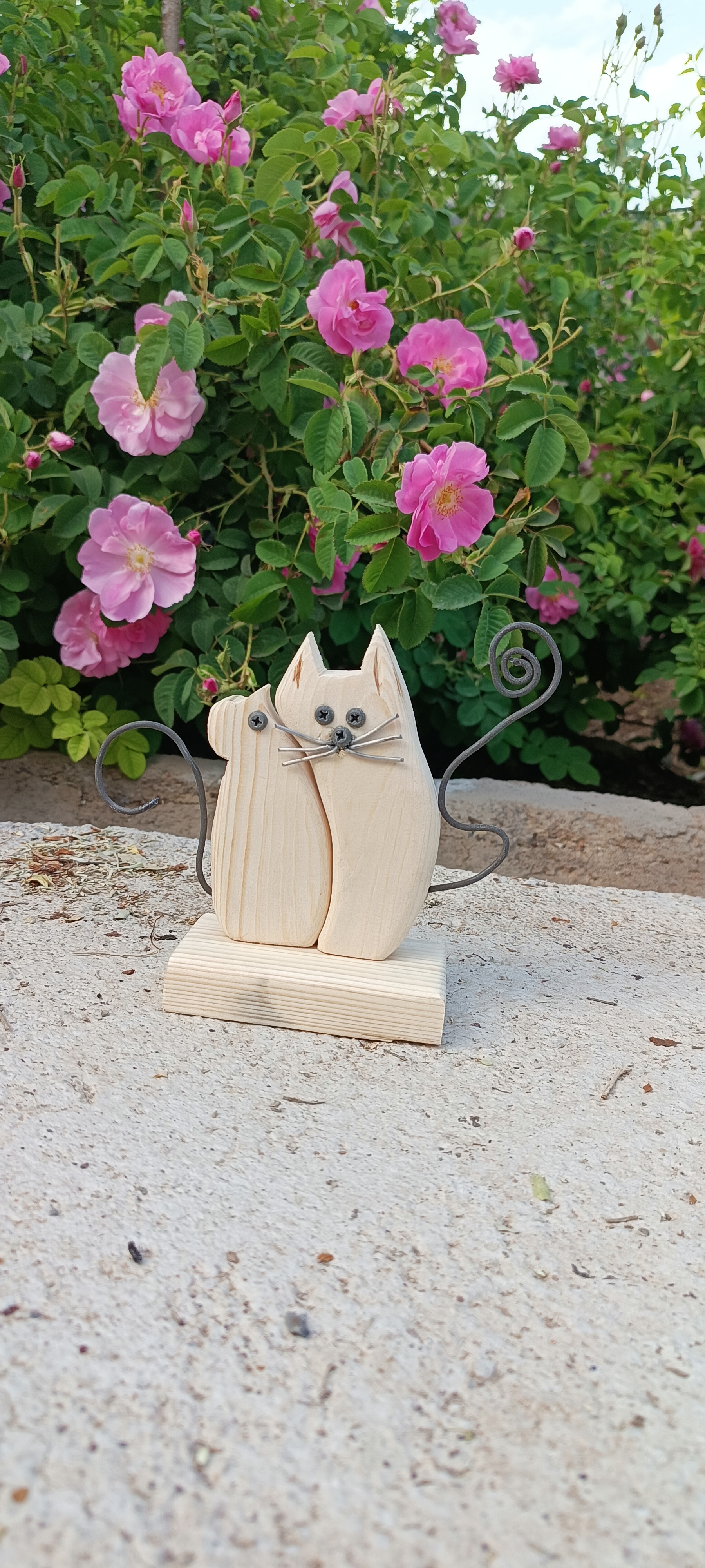 مجسمه چوبی موش و گربه آقای نجار