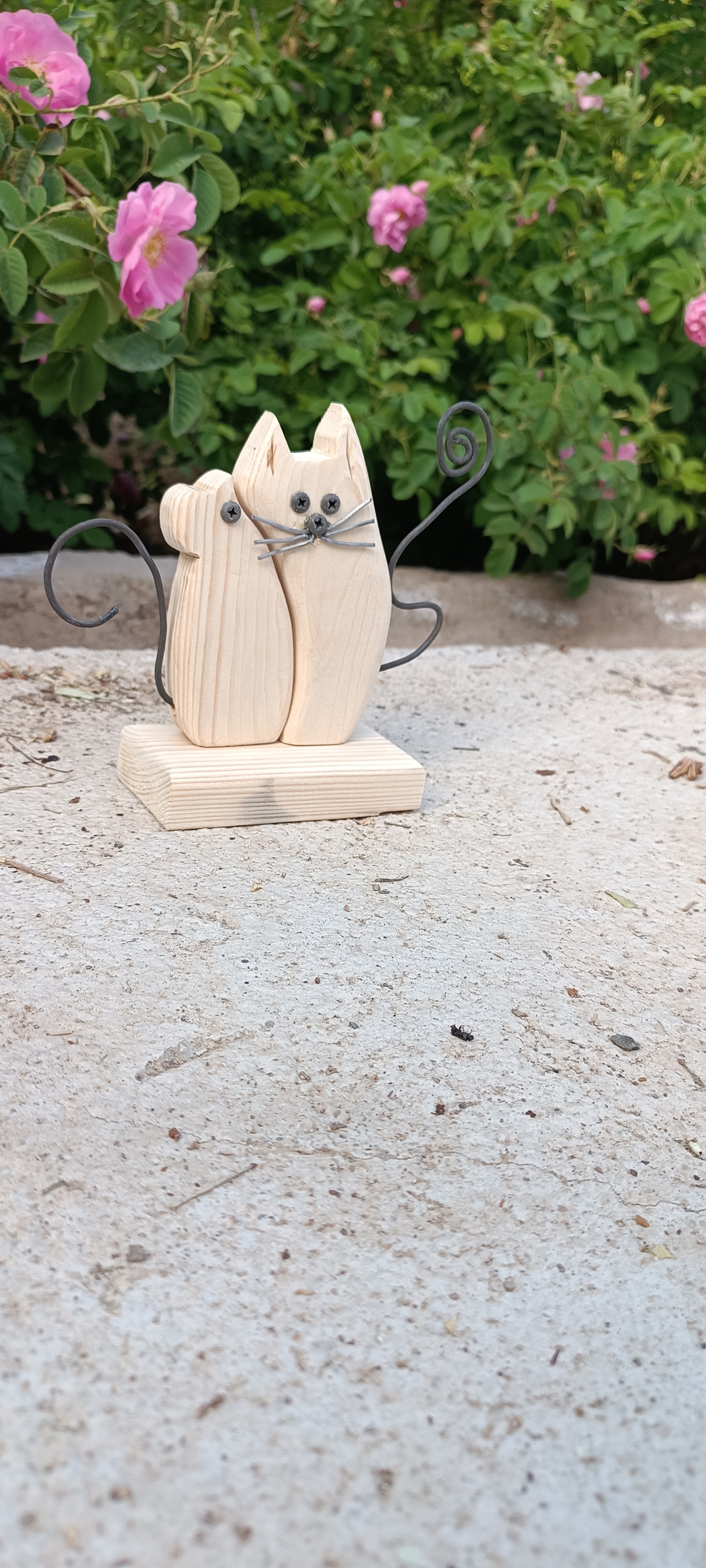 مجسمه چوبی موش و گربه آقای نجار