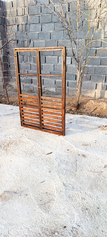 پنجره چوبی عکاسی آقای نجار