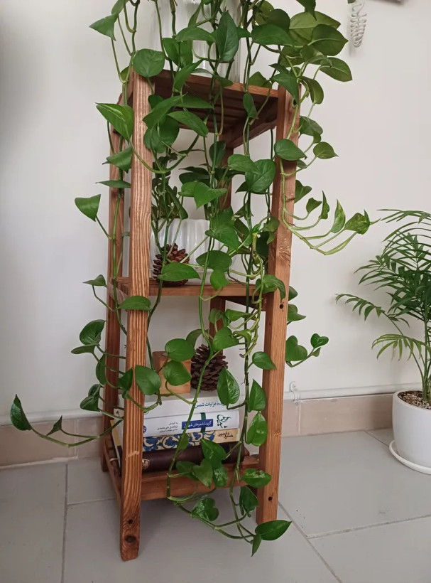 استند گلدان سه طبقه آقای نجار