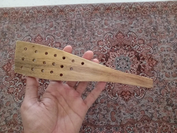 کفگیر چوبی آقای نجار