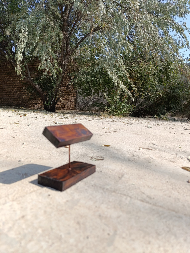 استند ساعت و بدلیجات آقای نجار