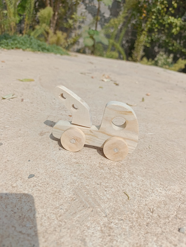 اسباب بازی جرثقیل چوبی آقاینجار