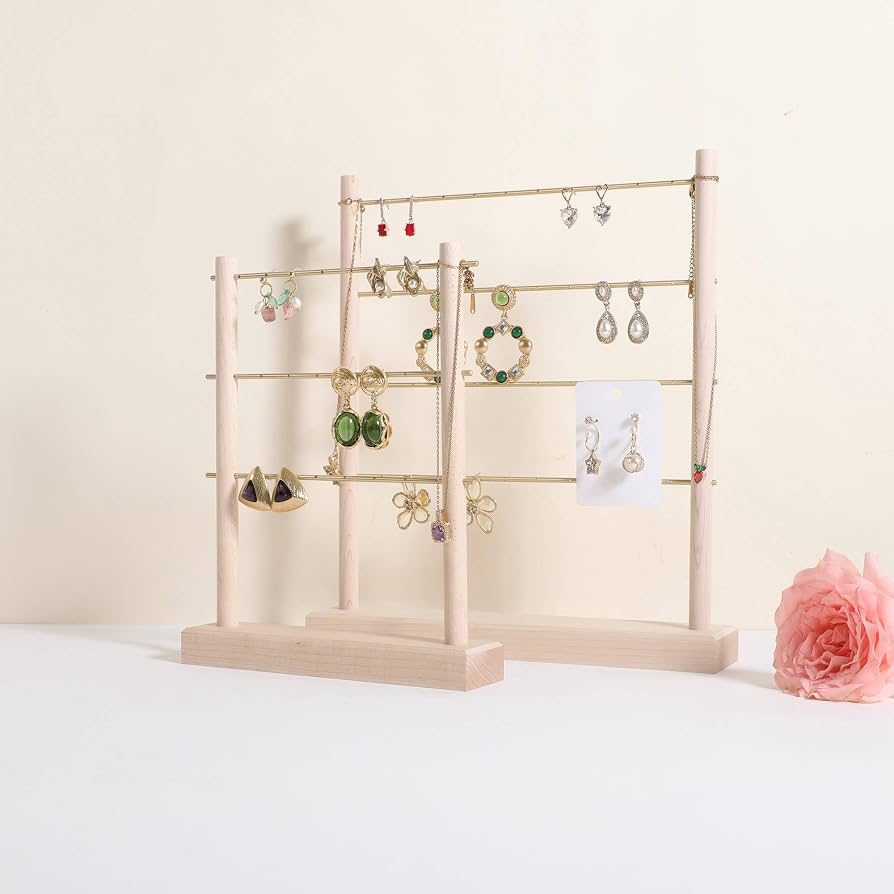 استند گوشواره آقای نجار